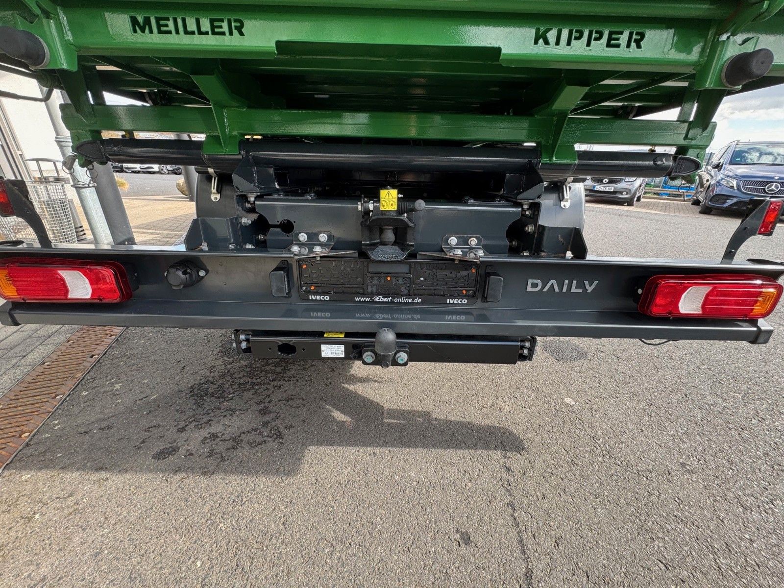 Fahrzeugabbildung Iveco Daily 70C18 H 3.0L *AHK*7-Sitze*Standheizung*