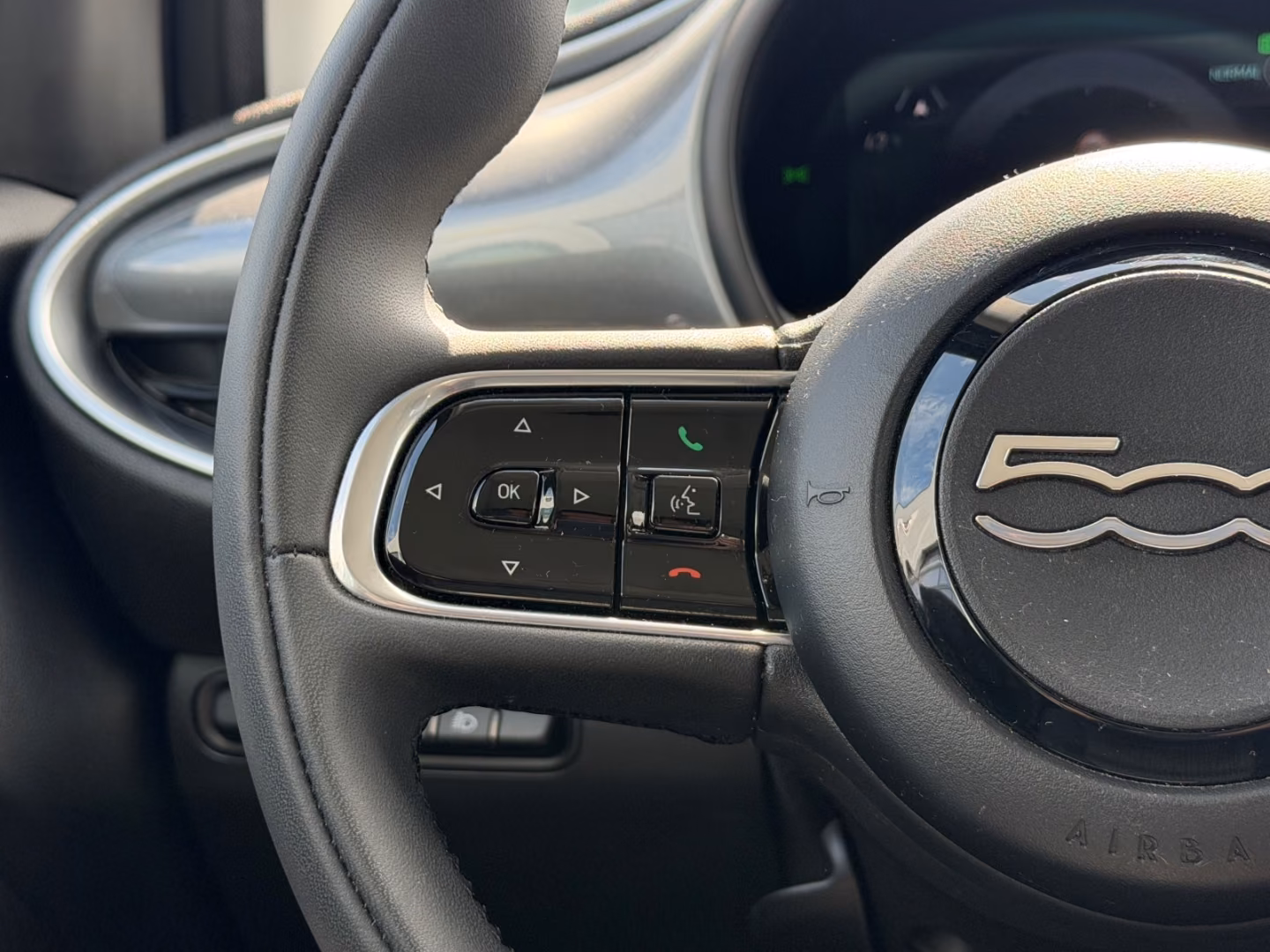Fiat 500e e Icon *Sitzheizung *Apple Car Play *Tempom