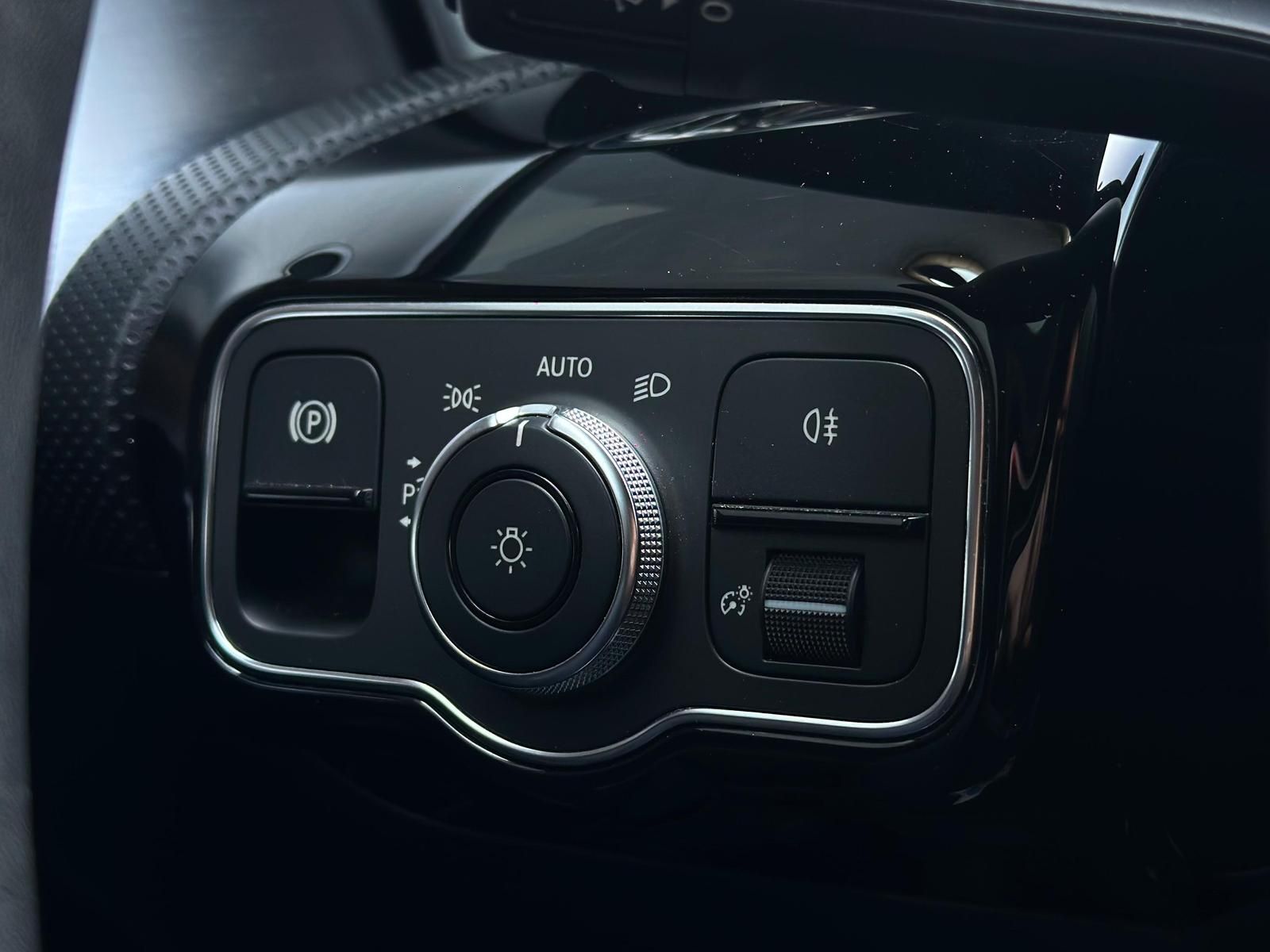 MERCEDES-BENZ CLA180 AMG LED#NAVI#TEMPO#SPUR#TOT#KLIMA#CAM#SHZ - Image 18