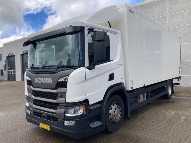 Scania P 250 B4x2NB box/Lift