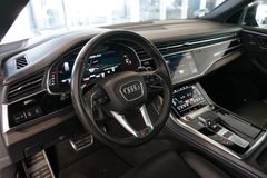 AUDI RSQ8 | Dynamic+ | HuD | Ceramic | Pano | 305km/h AUDI RSQ8 | Dynamic+ | HuD | Ceramic | Pano | 305km/h