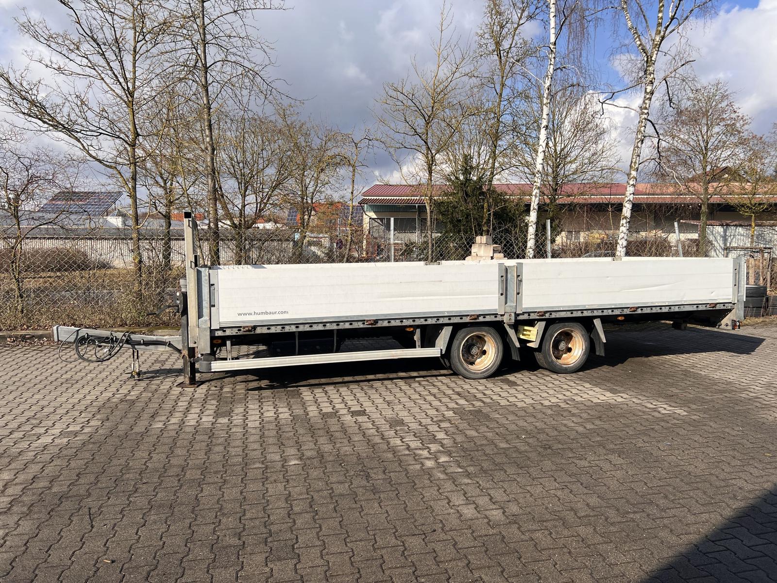 Humbaur  14,4 t Tandem- Pritschenanhänger- Tieflader