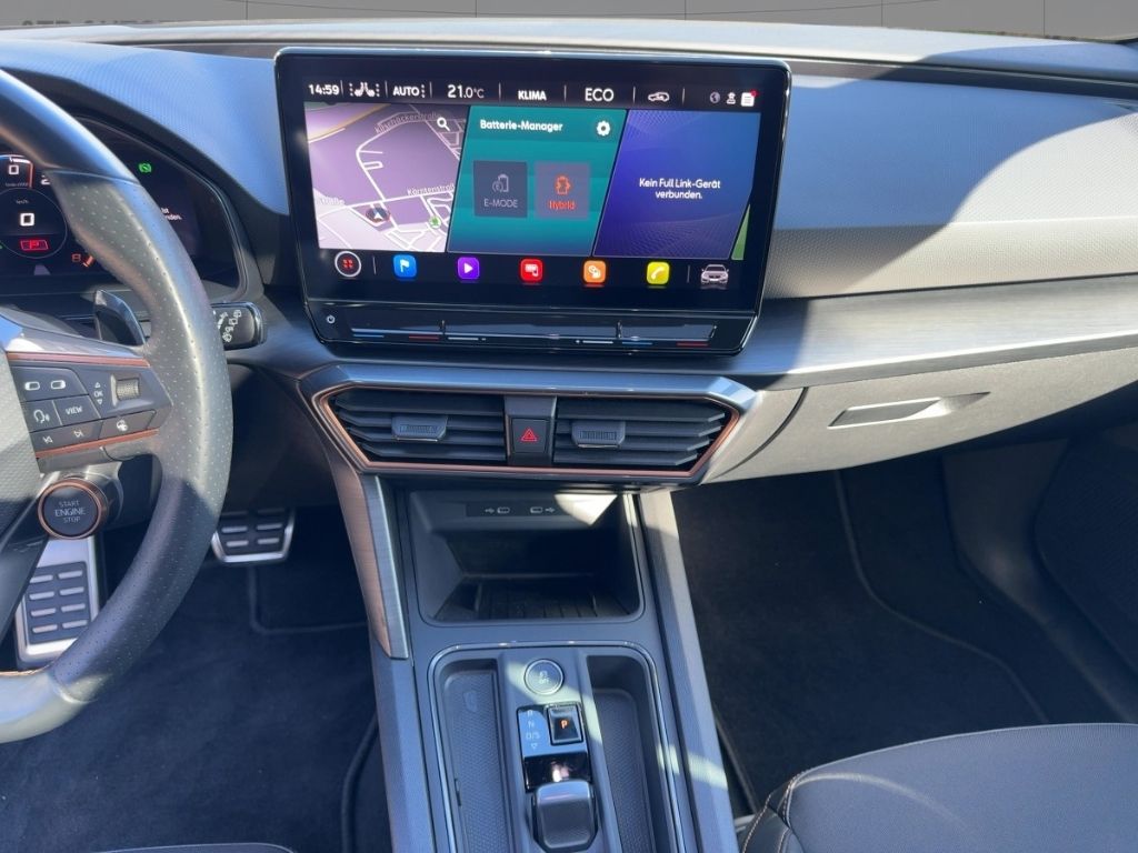 Fahrzeugabbildung CUPRA Leon VZ e-Hybrid, Allwetter, Panoramadach, Navi,