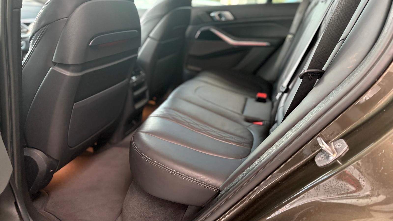 Fahrzeugabbildung BMW X5 xDrive 30 d M SPORT,LASER,SKY-L,AHK,HUD,H&K