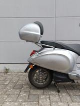 Vespa PRIMAVERA ELETTRICA 45 KM/H **TOPCASE** - VESPA TOPCASE