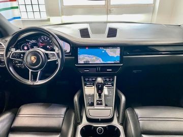 Porsche Cayenne - 6
