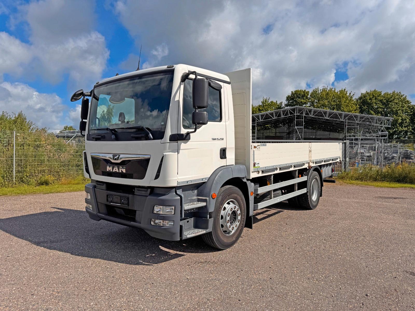 MAN 15.250 4X2 offene Pritsche