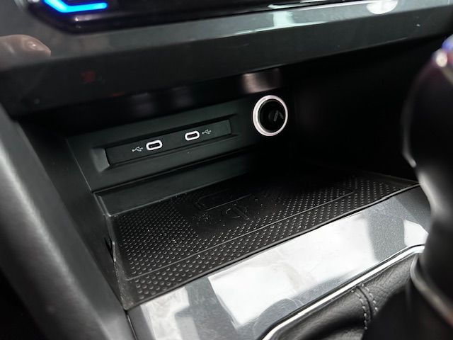 Tiguan R-Line 4Motion NAV;DCC;TWA;KAMERA