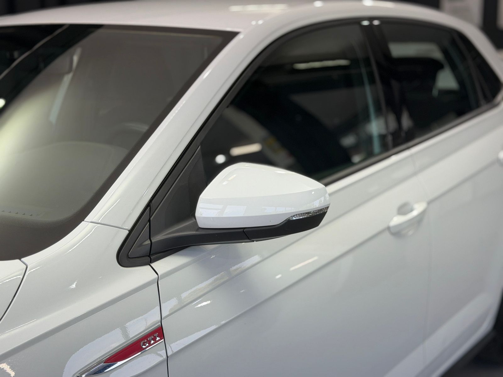 Fahrzeugabbildung Volkswagen Polo VI 2.0 TSI GTI |DSG|AUTOMATIK|LED