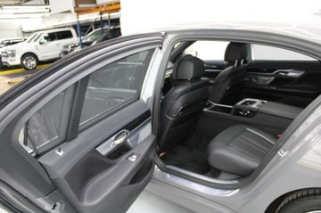 BMW 740 - 8
