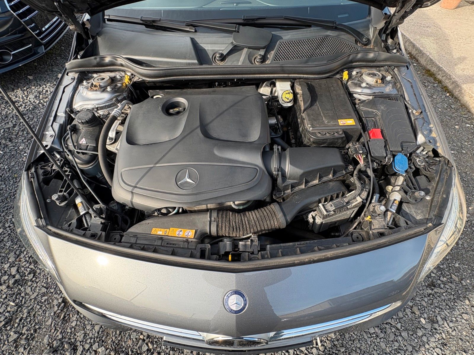Fahrzeugabbildung Mercedes-Benz A 200 BE Xenon Leder PDC SPORTSITZE 2.HAND SHZ