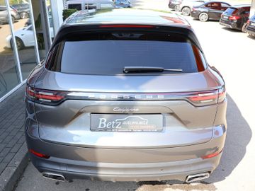 Porsche Cayenne - 10