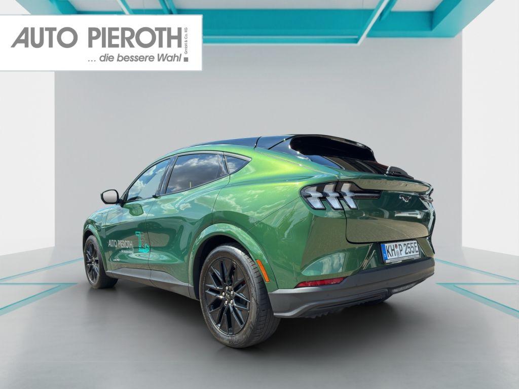 Ford Mustang Mach-E AWD PREMIUM