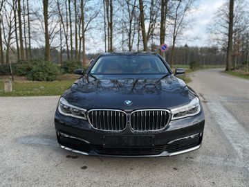 BMW 740 - 9