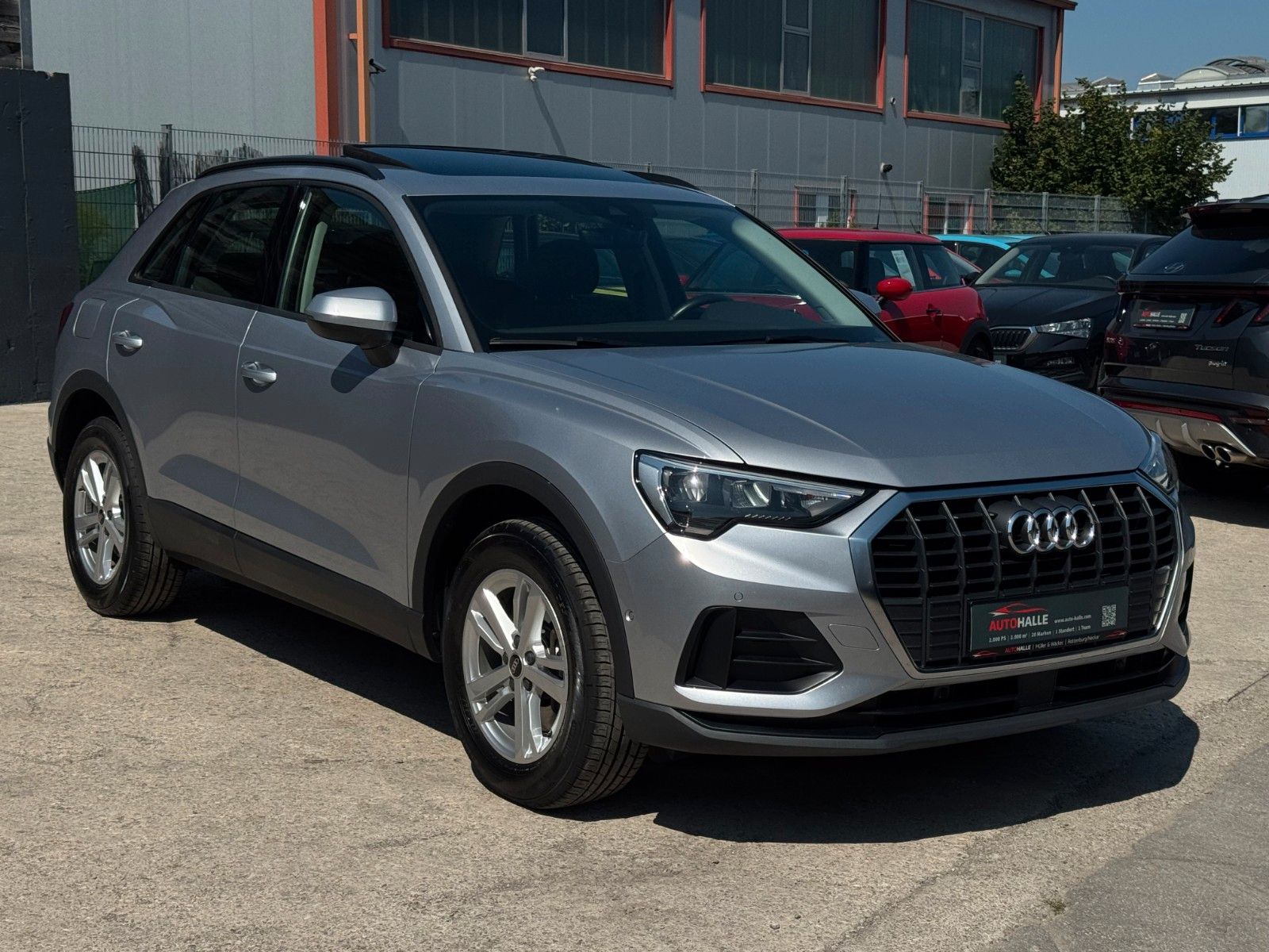 Fahrzeugabbildung Audi Q3 45 TFSI e S tronic Sonos Virtual Pano CAM ACC