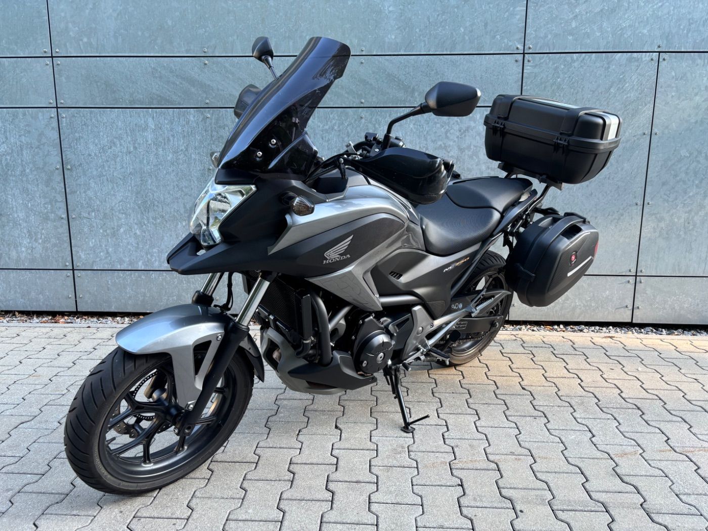 Fahrzeugabbildung Honda NC 750 X Griffheizung Seitenkoffer Topcase