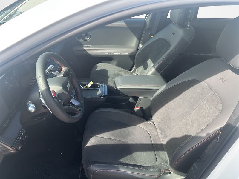Fahrzeugabbildung Hyundai IONIQ 5 FL Nine X Pano-Glasdach Park-P Sitz-P