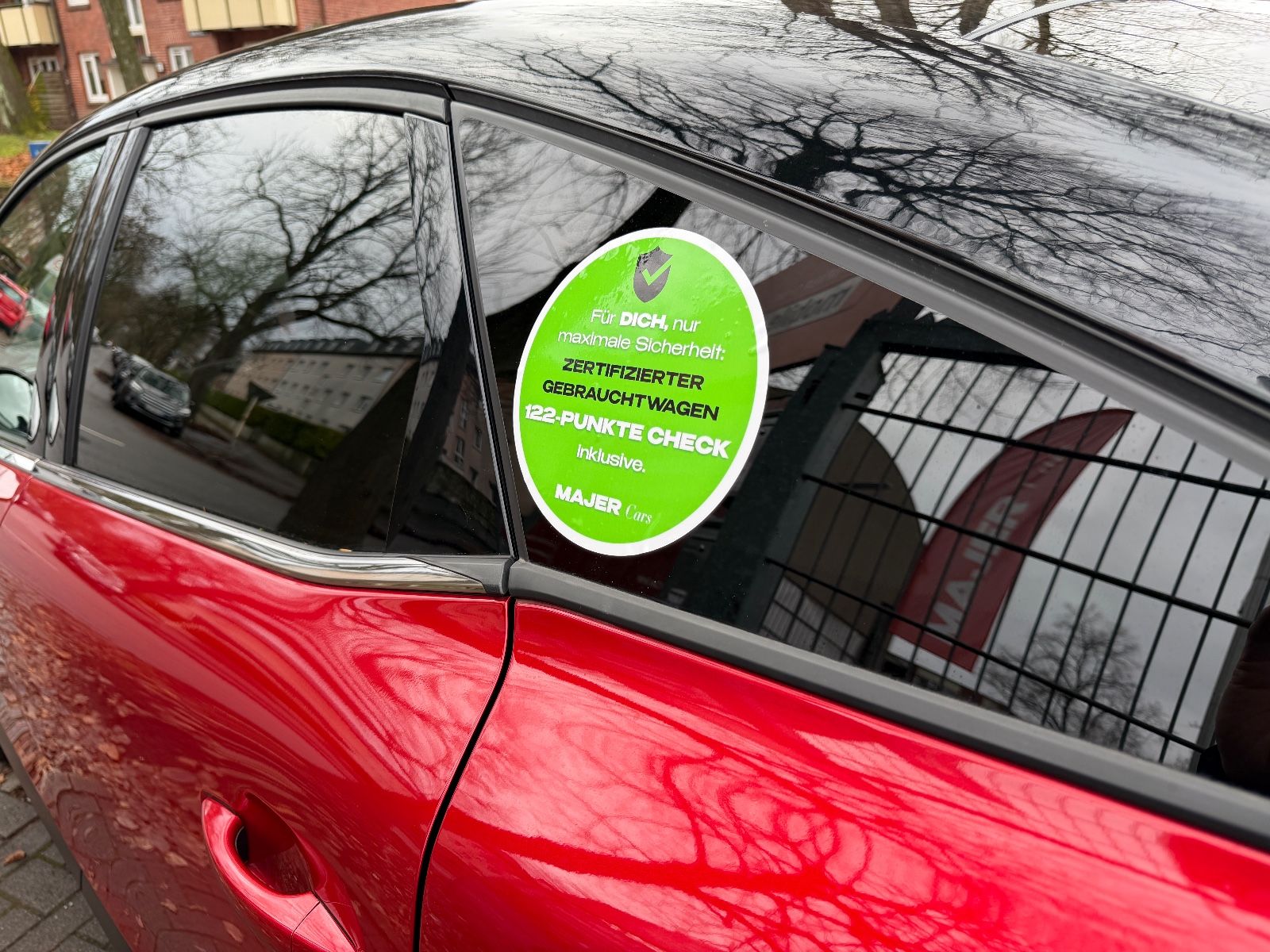 Fahrzeugabbildung Citroën C4 Lim. Max*PANO*HEADUP*KAMERA*TEILLEDER*PDC*ALU