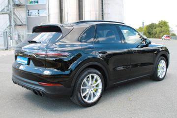 Porsche Cayenne - 10