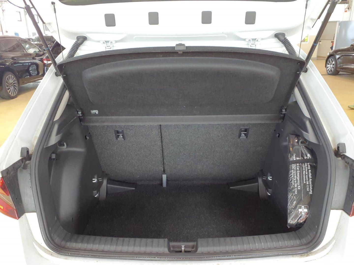 Fabia Essence 1.0 SHZG*Klima*PDC*LED*4-Türen