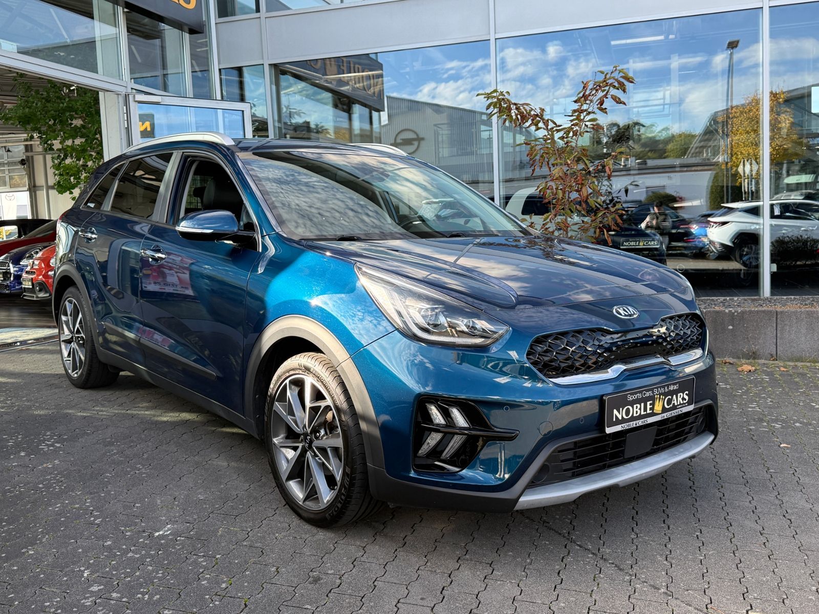 Fahrzeugabbildung Kia Niro Spirit Hybrid HEV AHK LED NAV SHZ