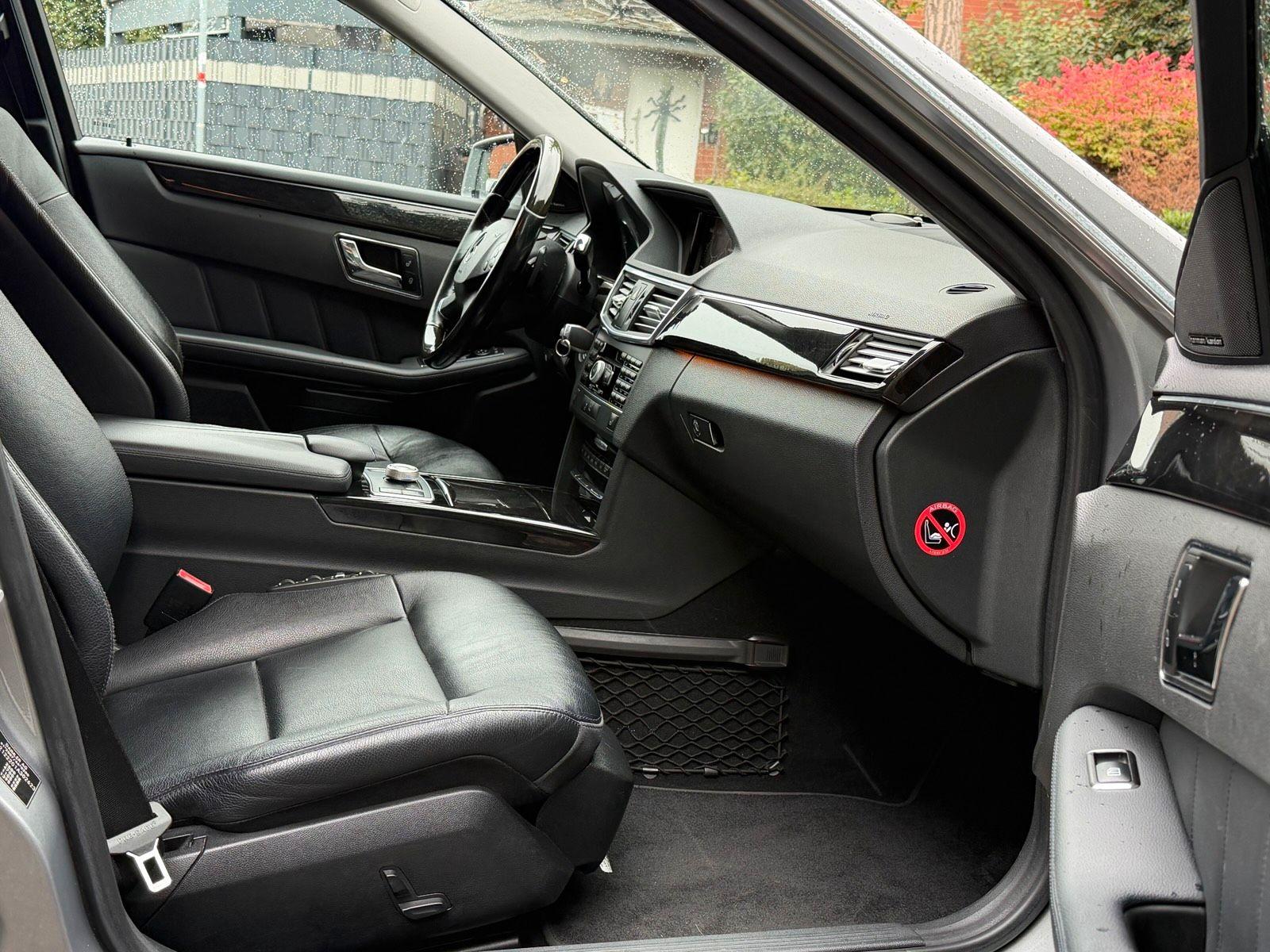 Mercedes-Benz 300 2011 — photo 5