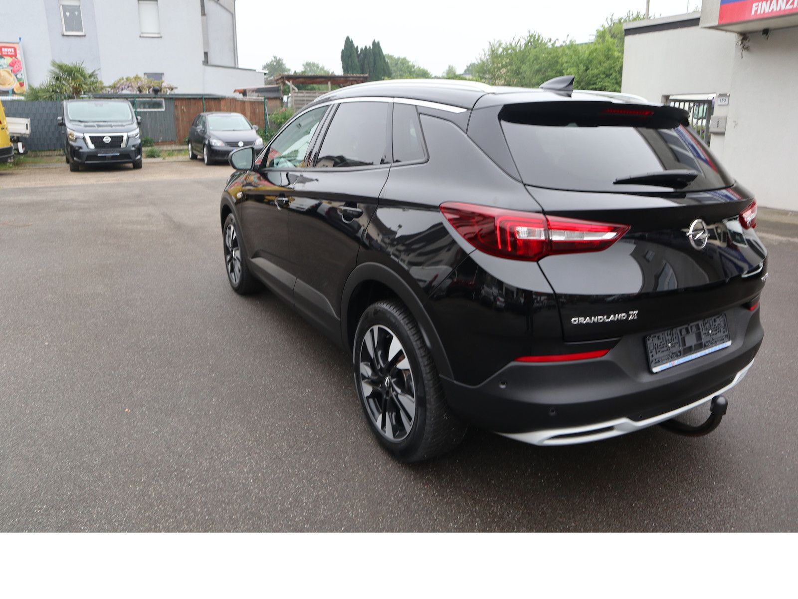 Fahrzeugabbildung Opel Grandland X Belüftete Sitze Navi Scheckheftgepf
