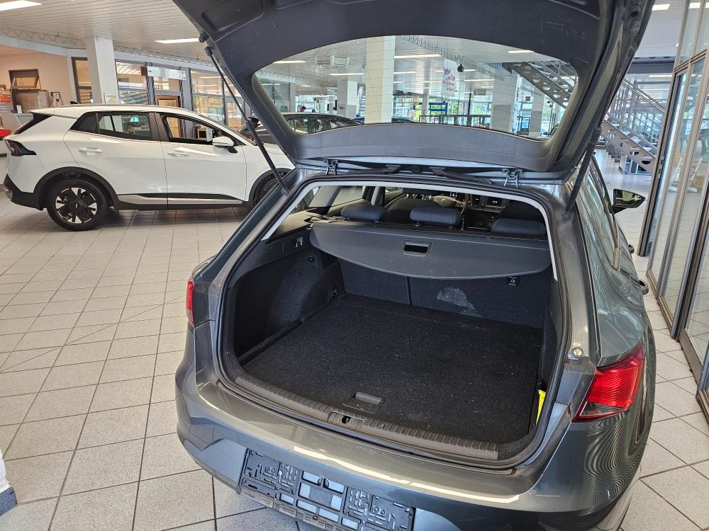 Seat Leon 2015 — interior