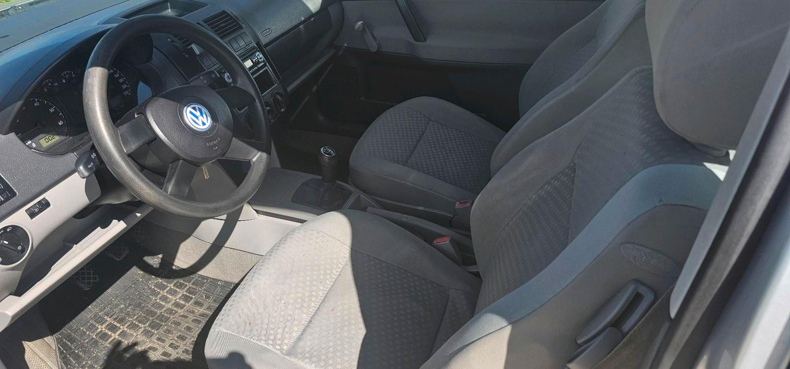 Volkswagen Golf 2005 — photo 12