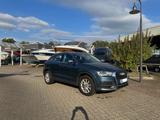 Audi Q3 2.0 TDI Automatik - Audi Q3 mit Diesel-Antrieb: Kombi, Automatik