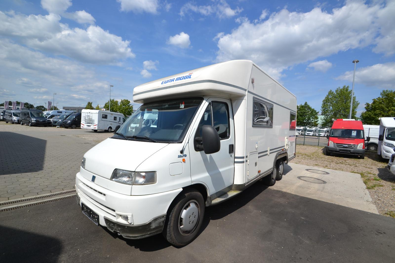 Eura Mobil C 692 FB / Solar/Doppelboden  _( 52 )