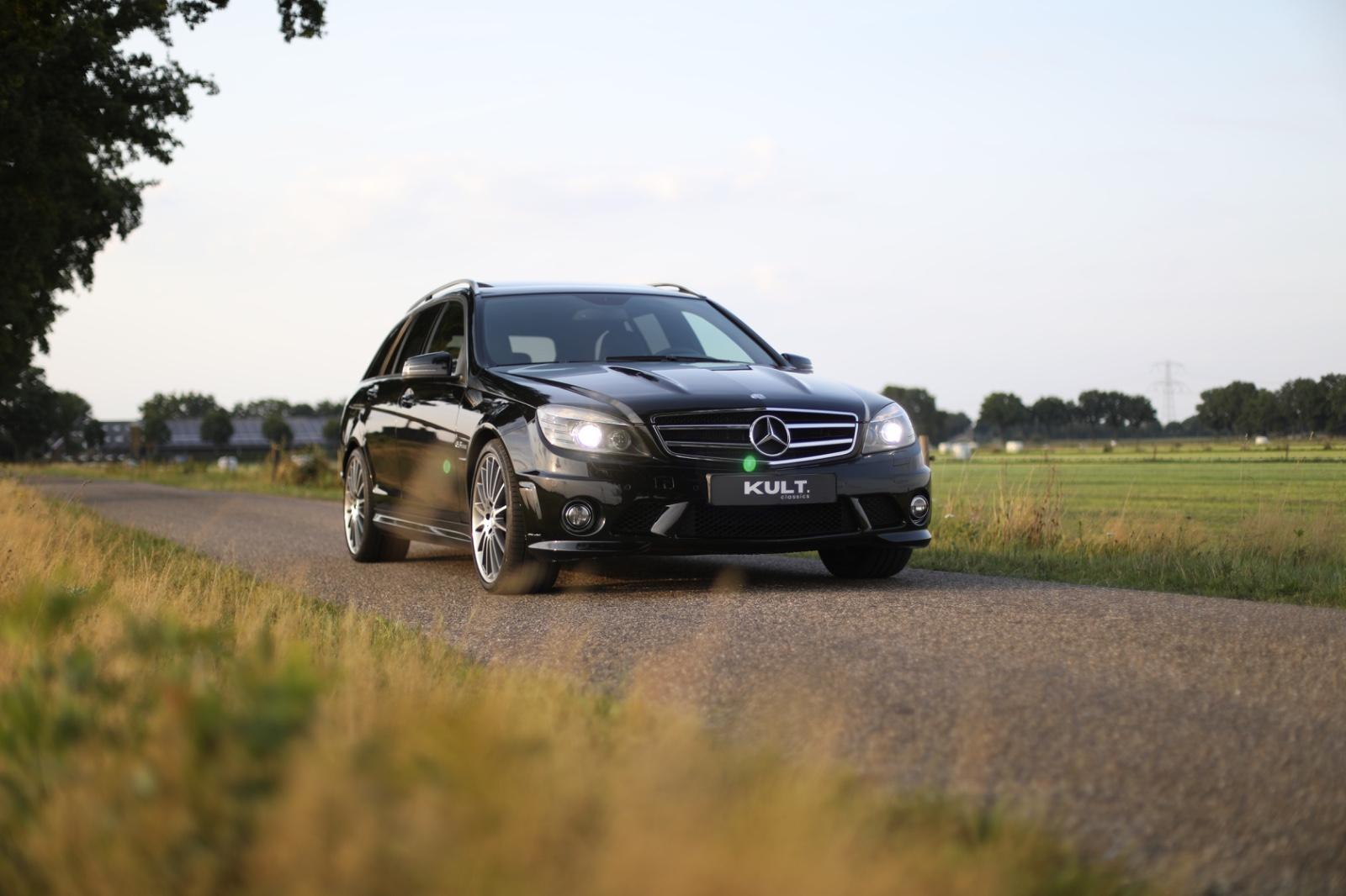 Mercedes-Benz C63 AMG T P31 Performance | 51.900km | Erst Lack