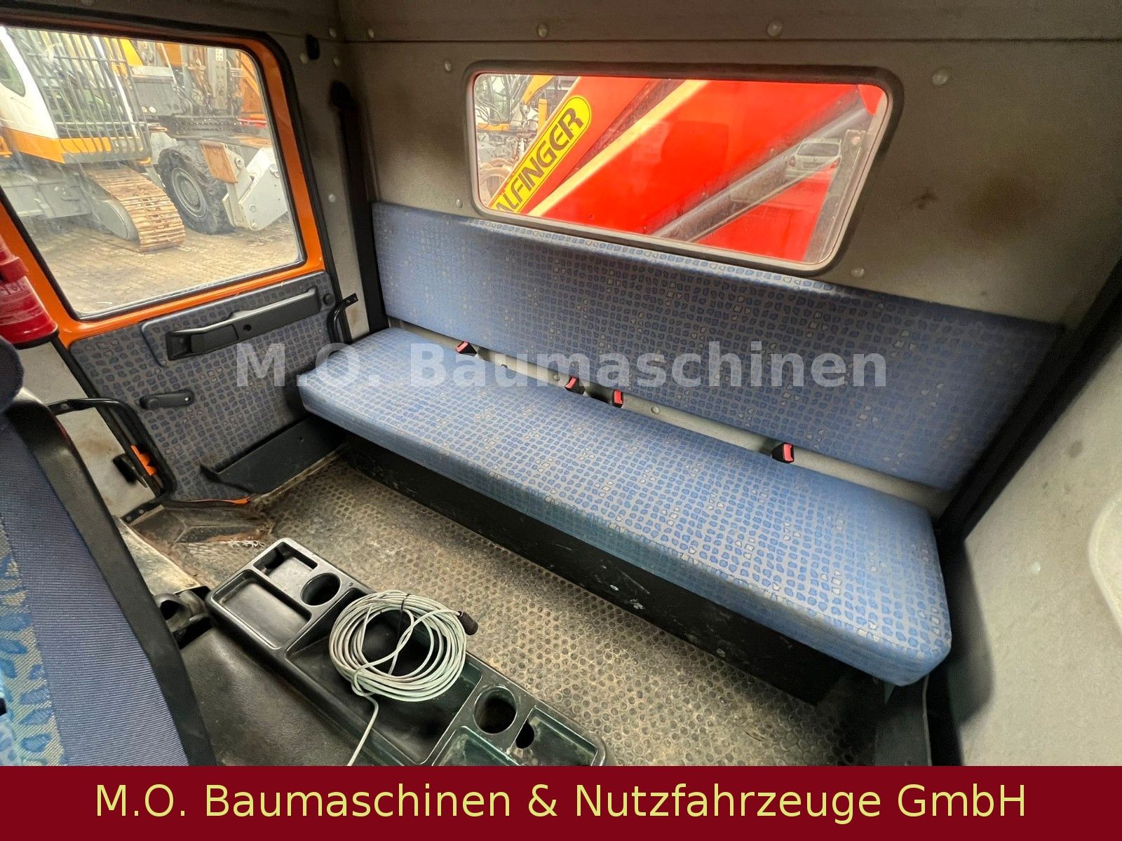 Fahrzeugabbildung MAN LE 14.220/Palfinger PK 12502/3.Seitenkipper/Doka