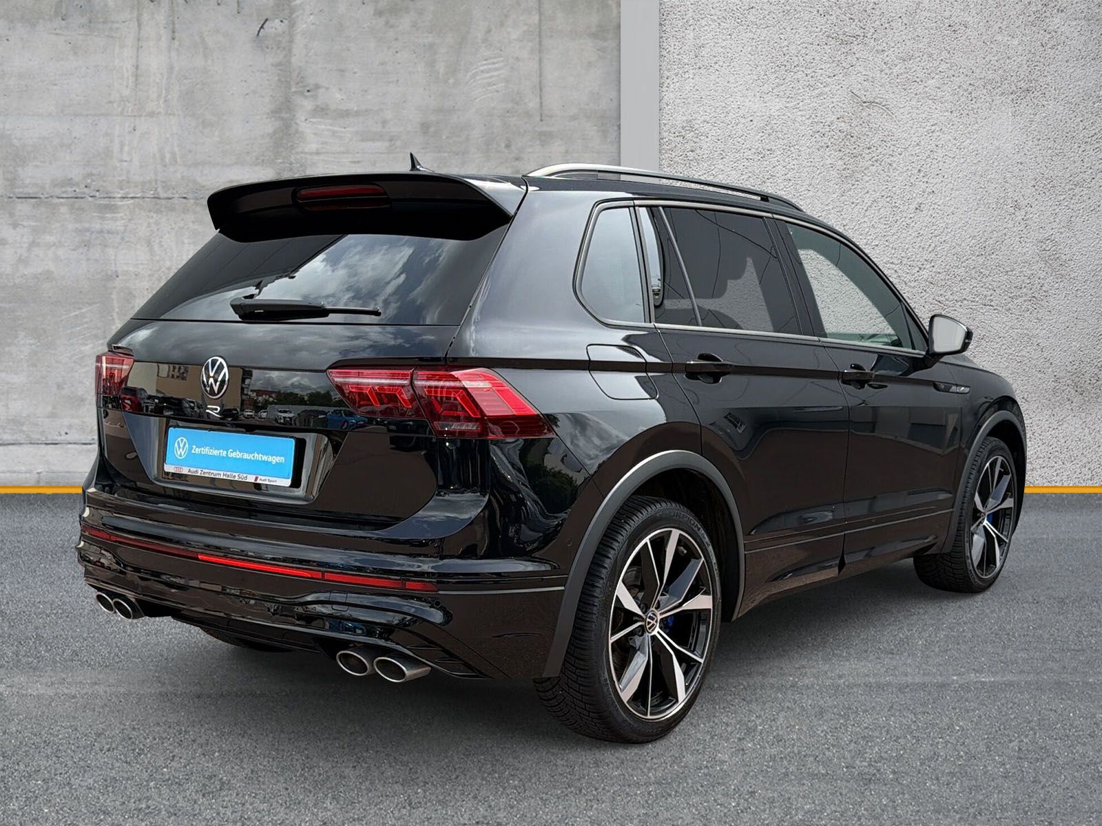 Volkswagen Tiguan R 4M Black Style PANO HARMAN LEDER imagem 3
