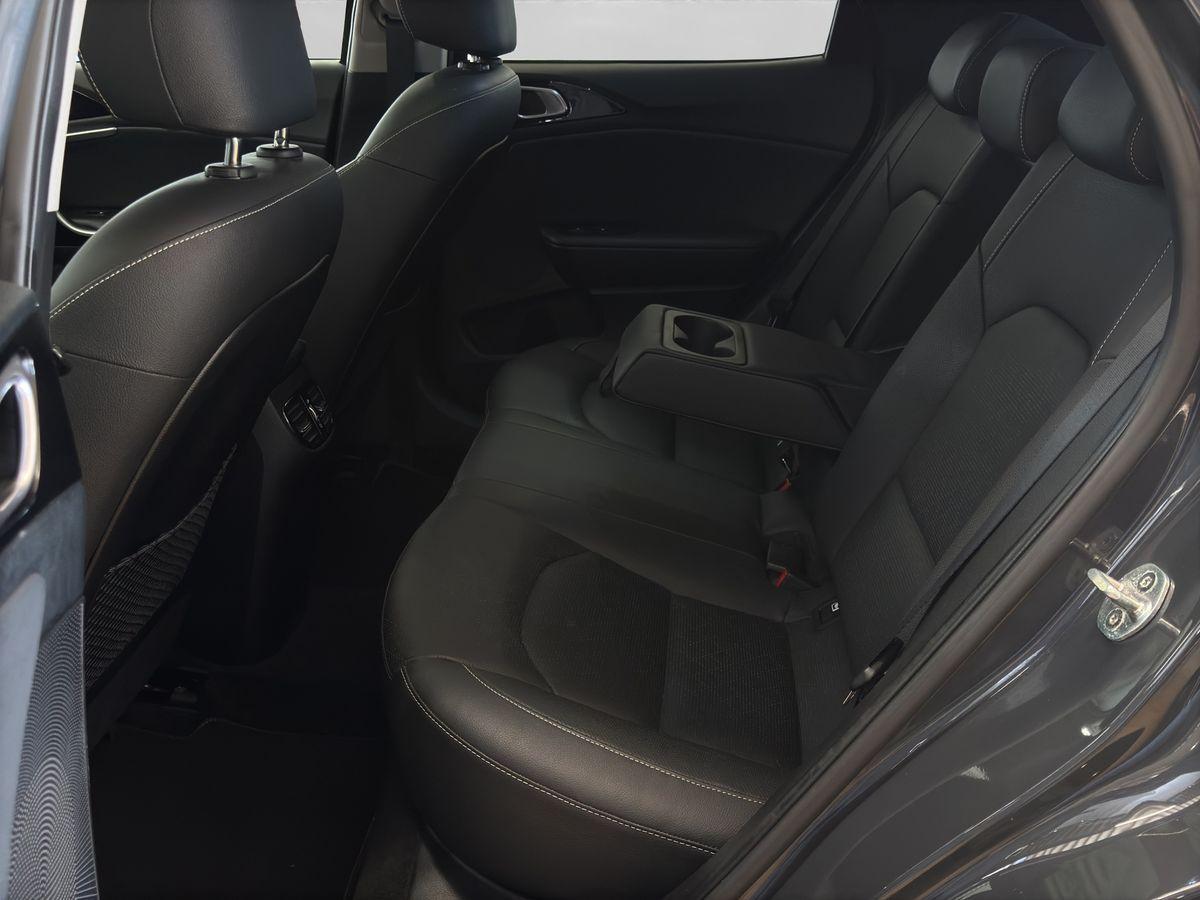 Kia XCEED 1.4T PLATINUM PANO-DACH+NAVI+LEDER+KAMERA+