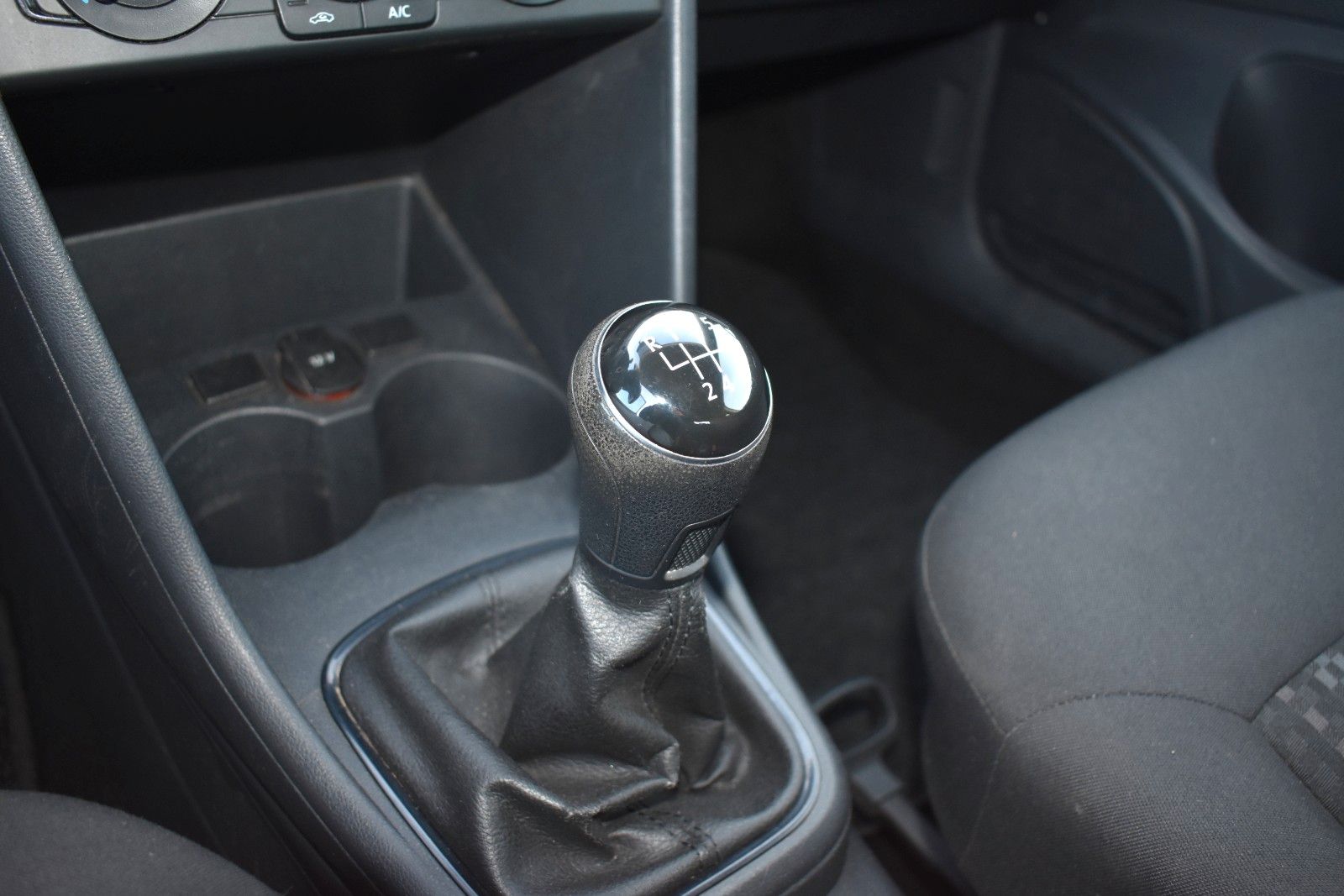 Fahrzeugabbildung Volkswagen Polo V Trendline BMT/PDC/KLIMA/SHZ