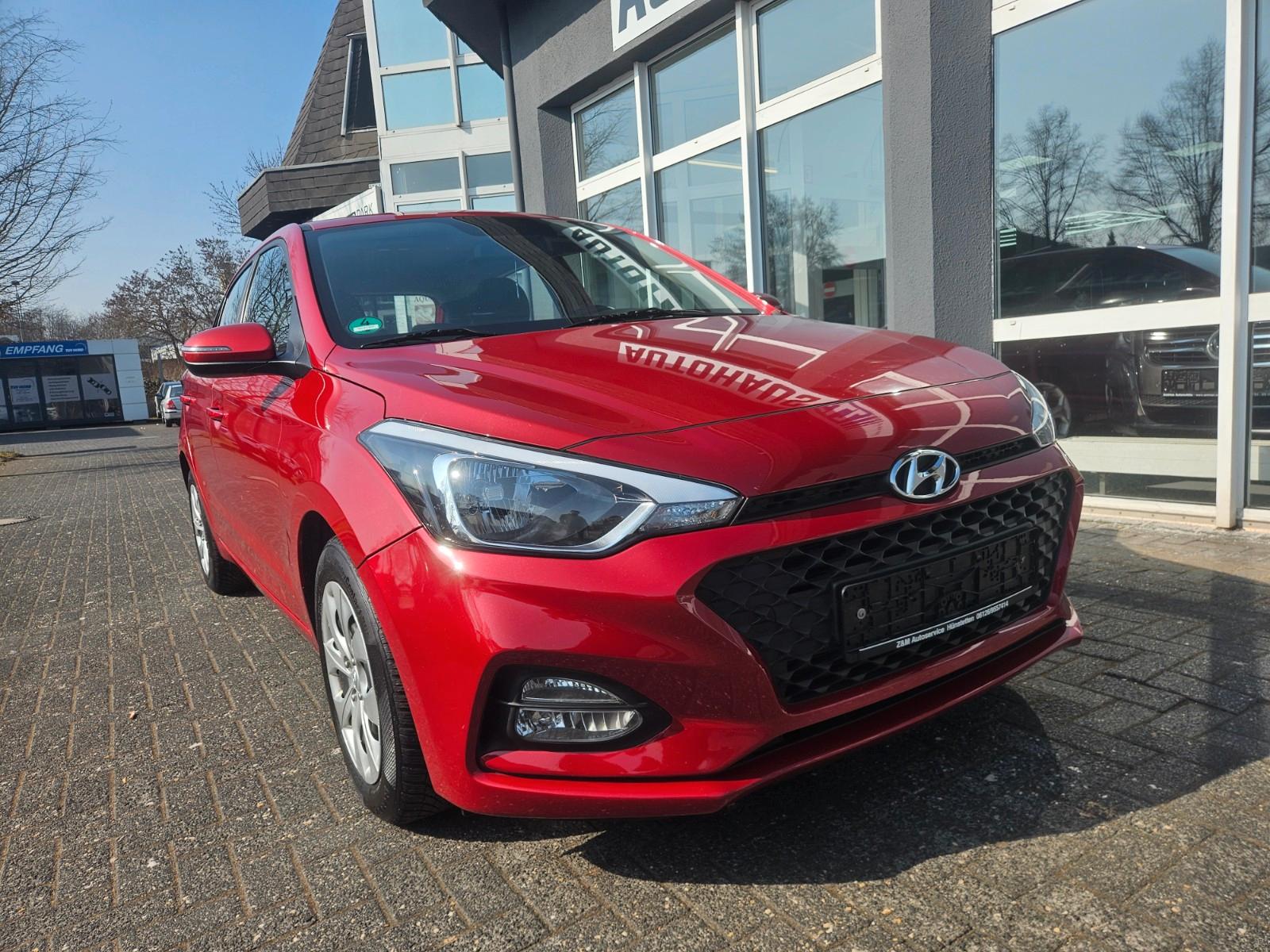 Hyundai i20 Active Style/Automatik Getriebe/TÜV NEU