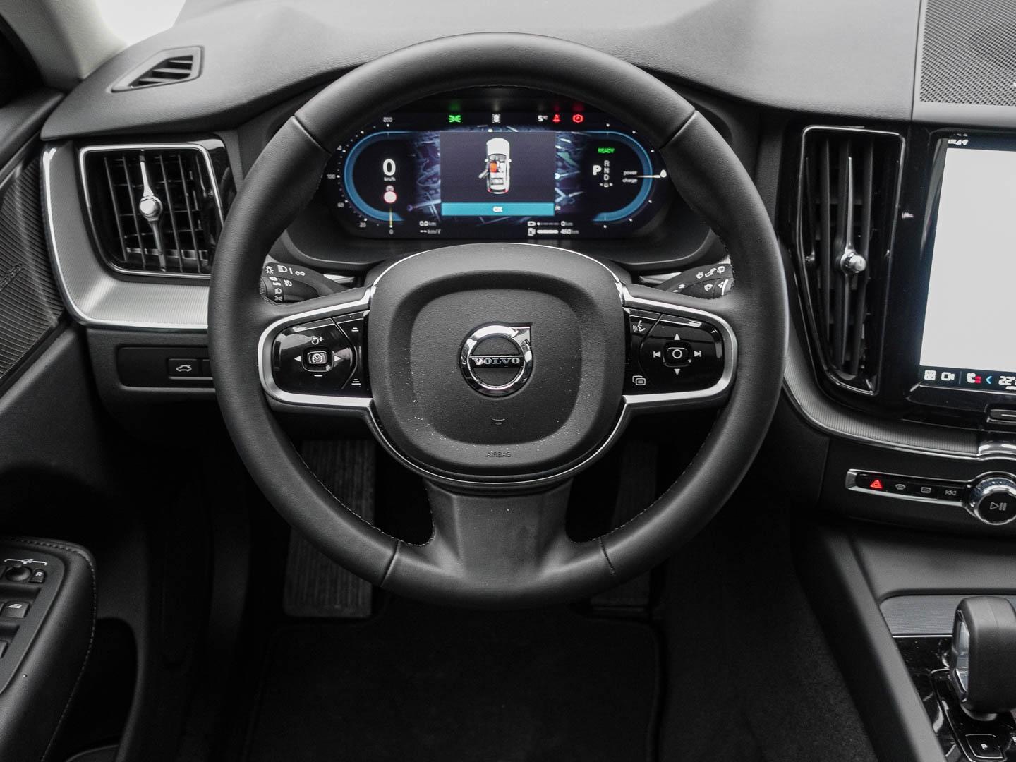 Volvo XC60 Plus Dark Recharge Plug-In Hybrid AWD T6 Tw