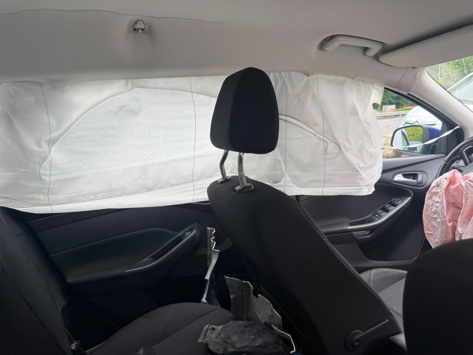 Ford Focus 2015 — photo 11