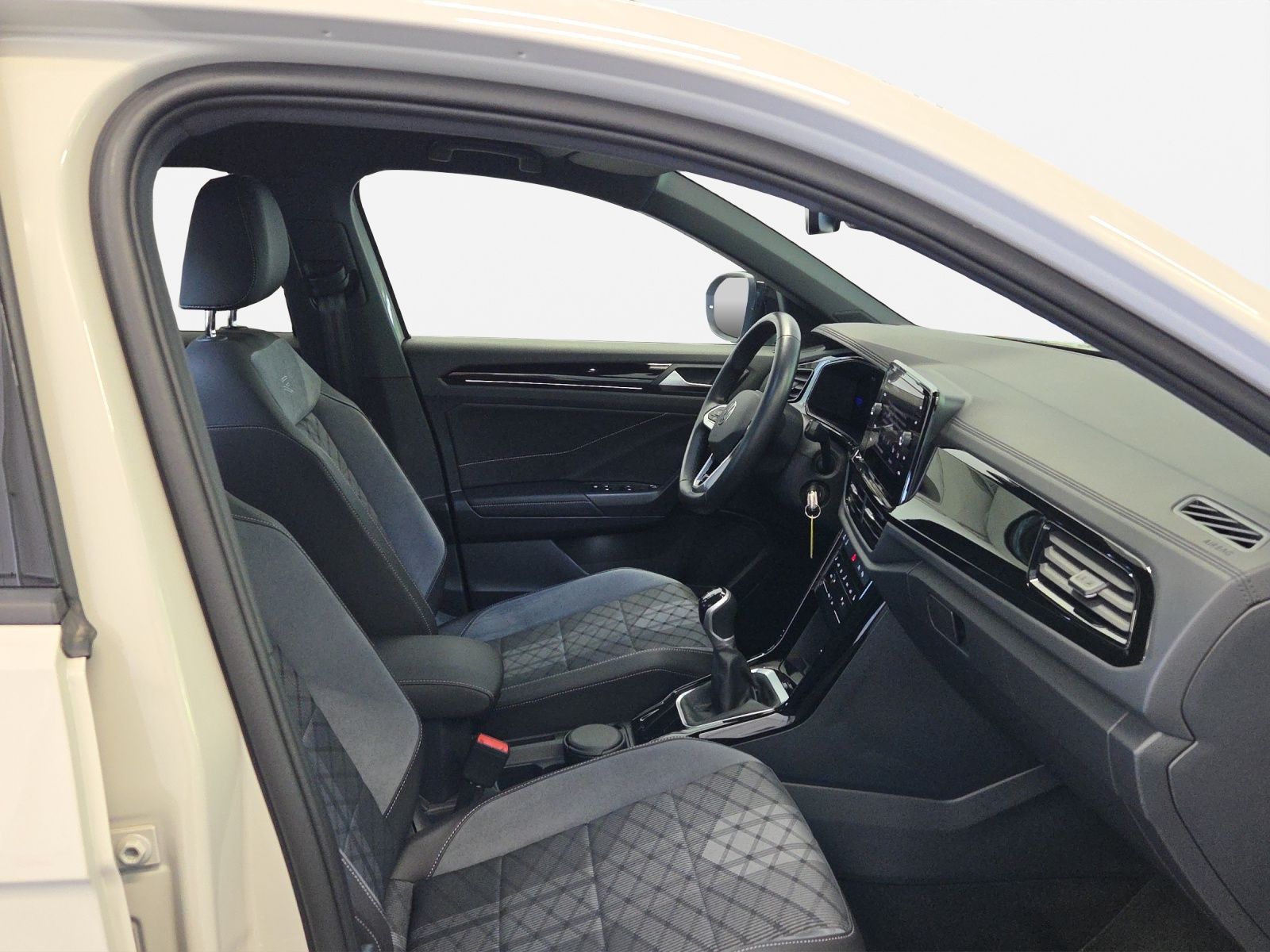 Volkswagen T-Roc - Bild 5