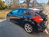 Ford Focus 2,0 EcoBoost ST Leder-Sport-Paket ST - Ford Focus aus 2013: ST
