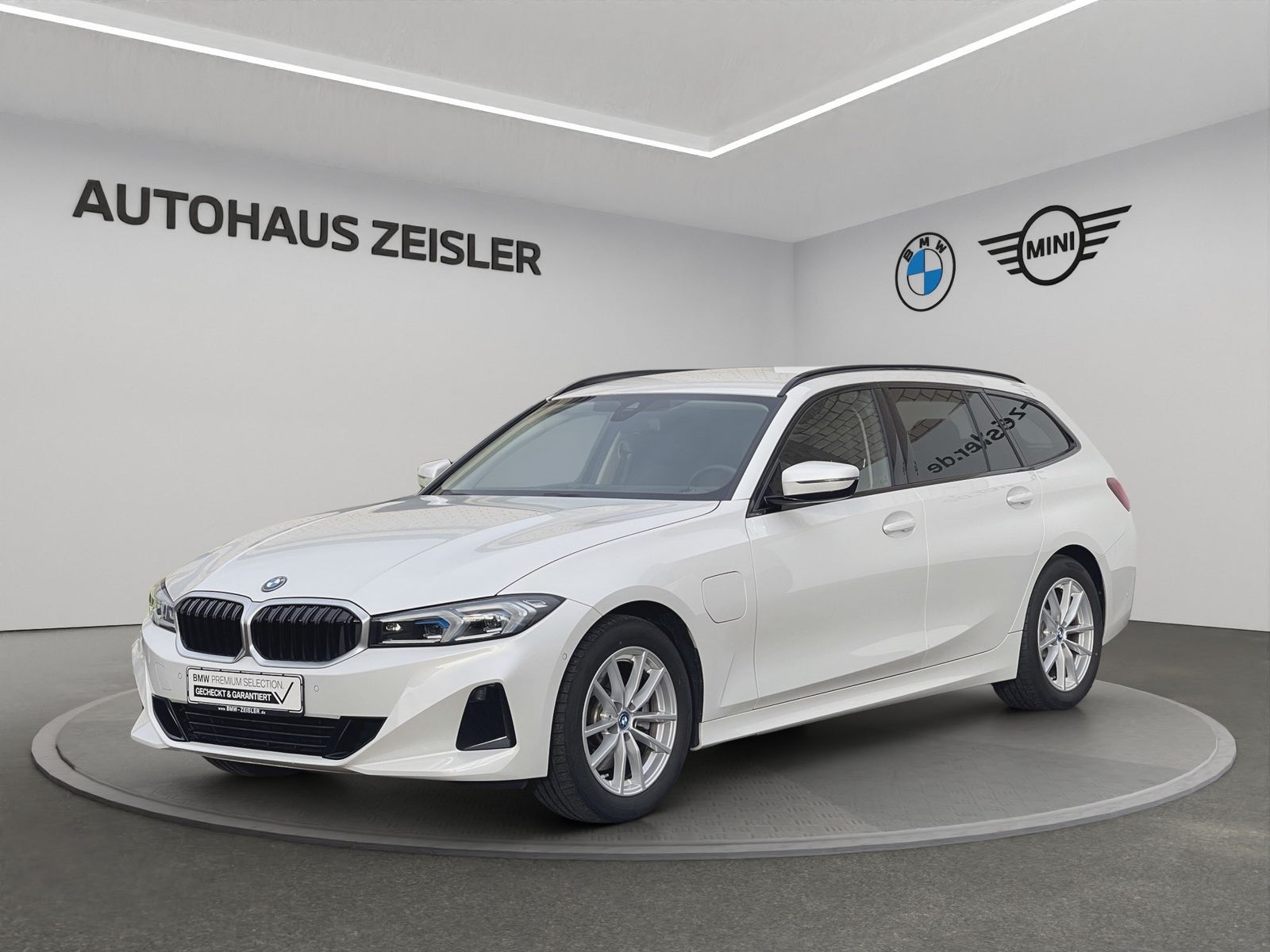 BMW 330e Touring Rückfahrkamera UPE 73.520,--