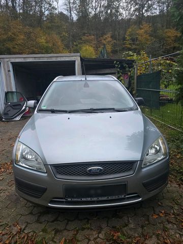 Ford focus mk2 1.6 Benzin