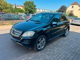 Mercedes-Benz ML 300 ML ML 300 CDI BlueEfficiency 4Matic SPORT - Mercedes ML 300 mit Schiebedach