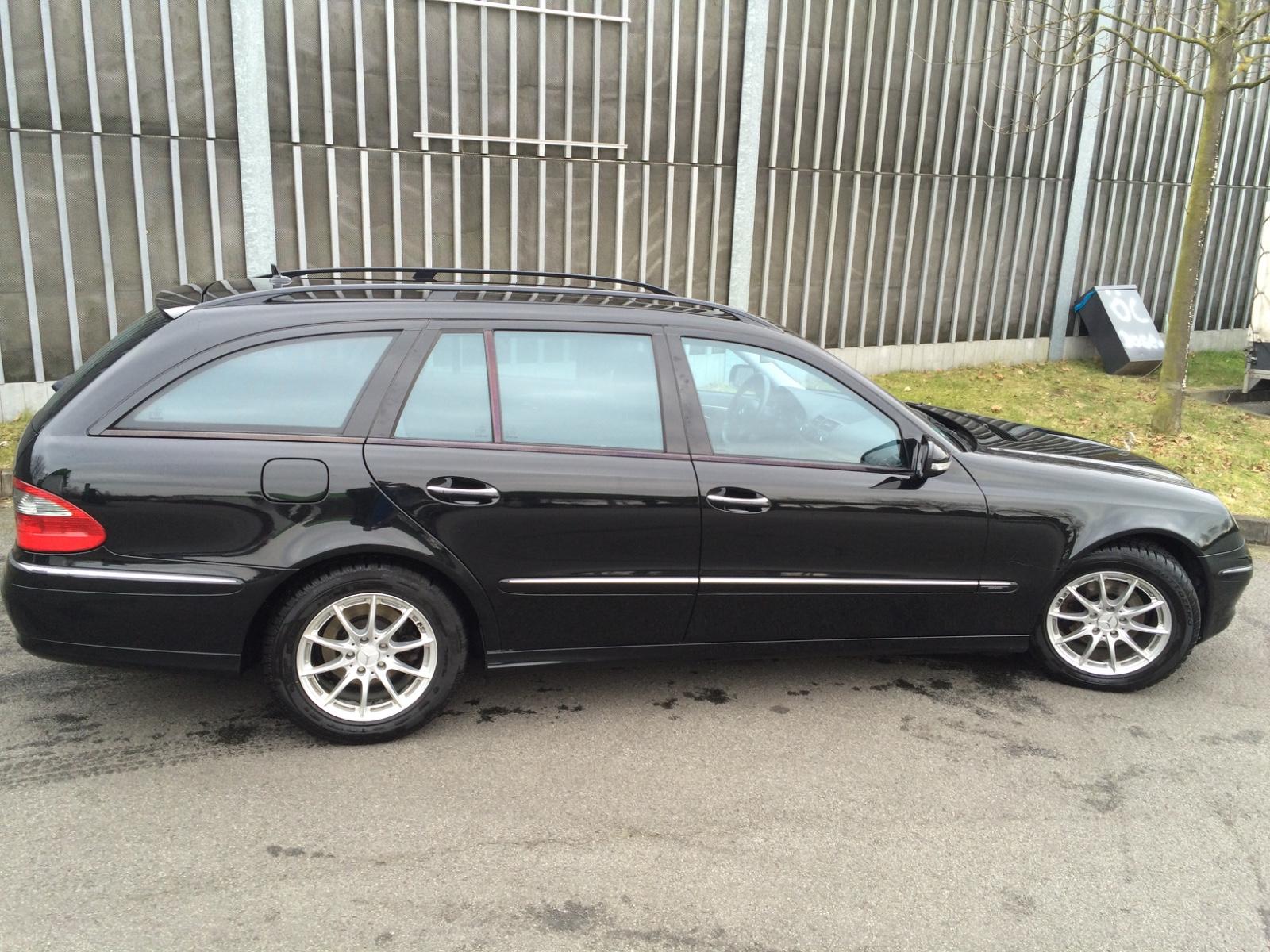 Mercedes-Benz E220 2008 — photo 15