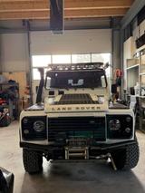 Land Rover Defender 110 TD4 Station Wagon E E - gebrauchte Land Rover Defender aus dem Jahr 2011