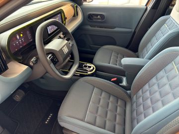 Bild 9 Fiat Grande Panda 1.2 Hybrid 74 kW La Prima Navi Digi