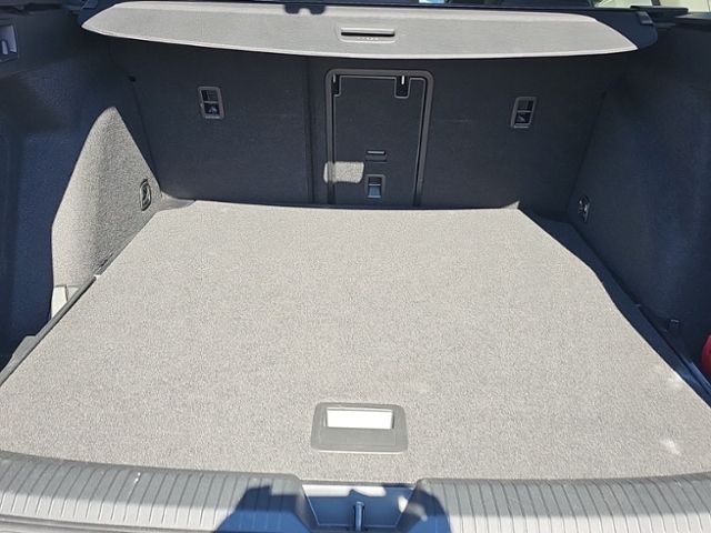 Fahrzeugabbildung Volkswagen Golf Variant 2.0 TDI DSG GOAL HUD KAMERA AHK EAS