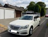 Mercedes-Benz E 220 CDI T BlueEFFICIENCY AVANTGARDE - Mercedes-Benz E 220 aus 2010: Cdi