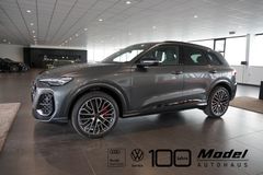 AUDI Q5 e-Hybrid quattro | Tech pro | Pano | Carbon AUDI Q5 e-Hybrid quattro | Tech pro | Pano | Carbon